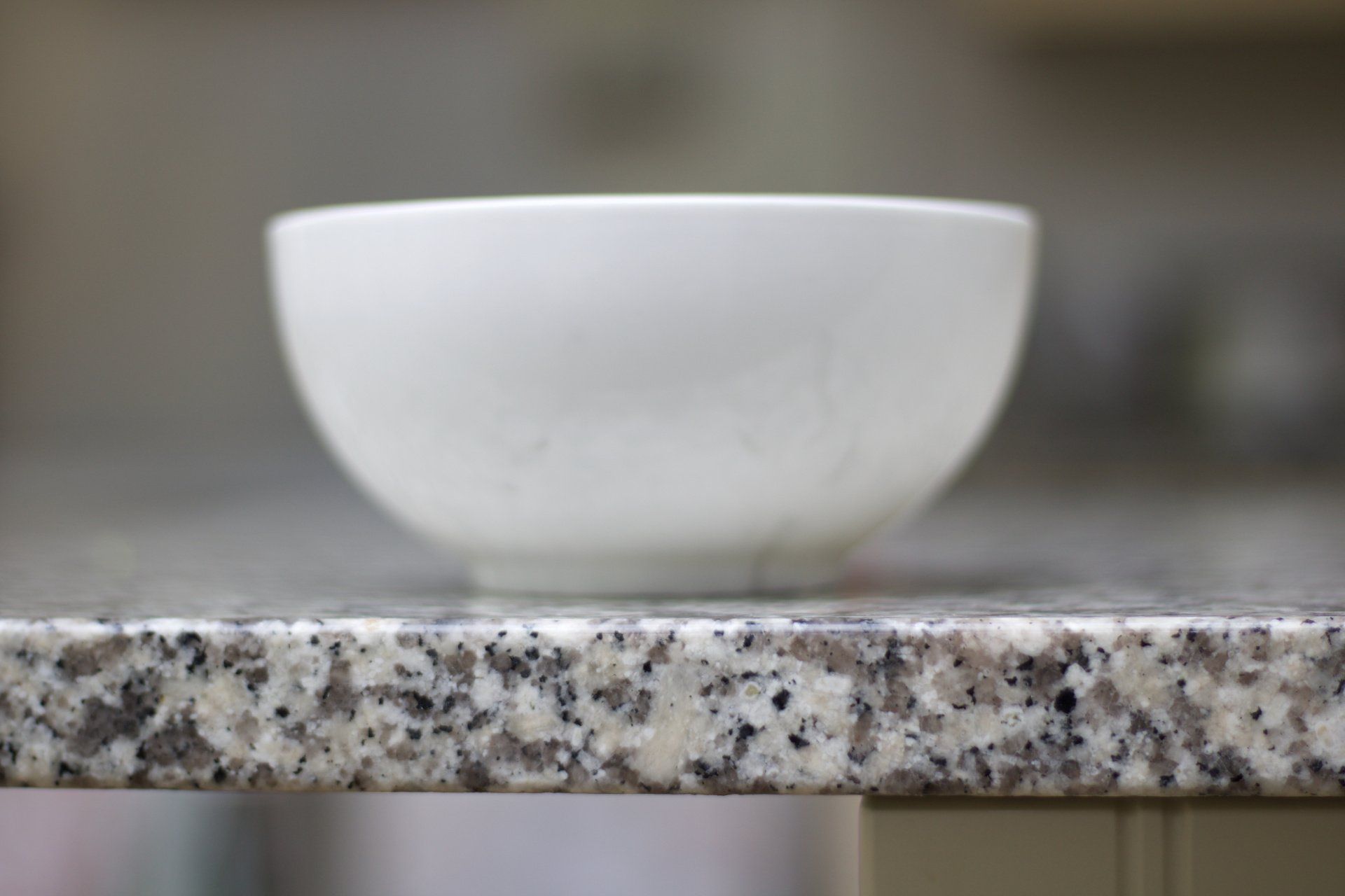 Eased Edge, Edge Profile for Kitchen and Bathroom, ROyal Granite Countertops.